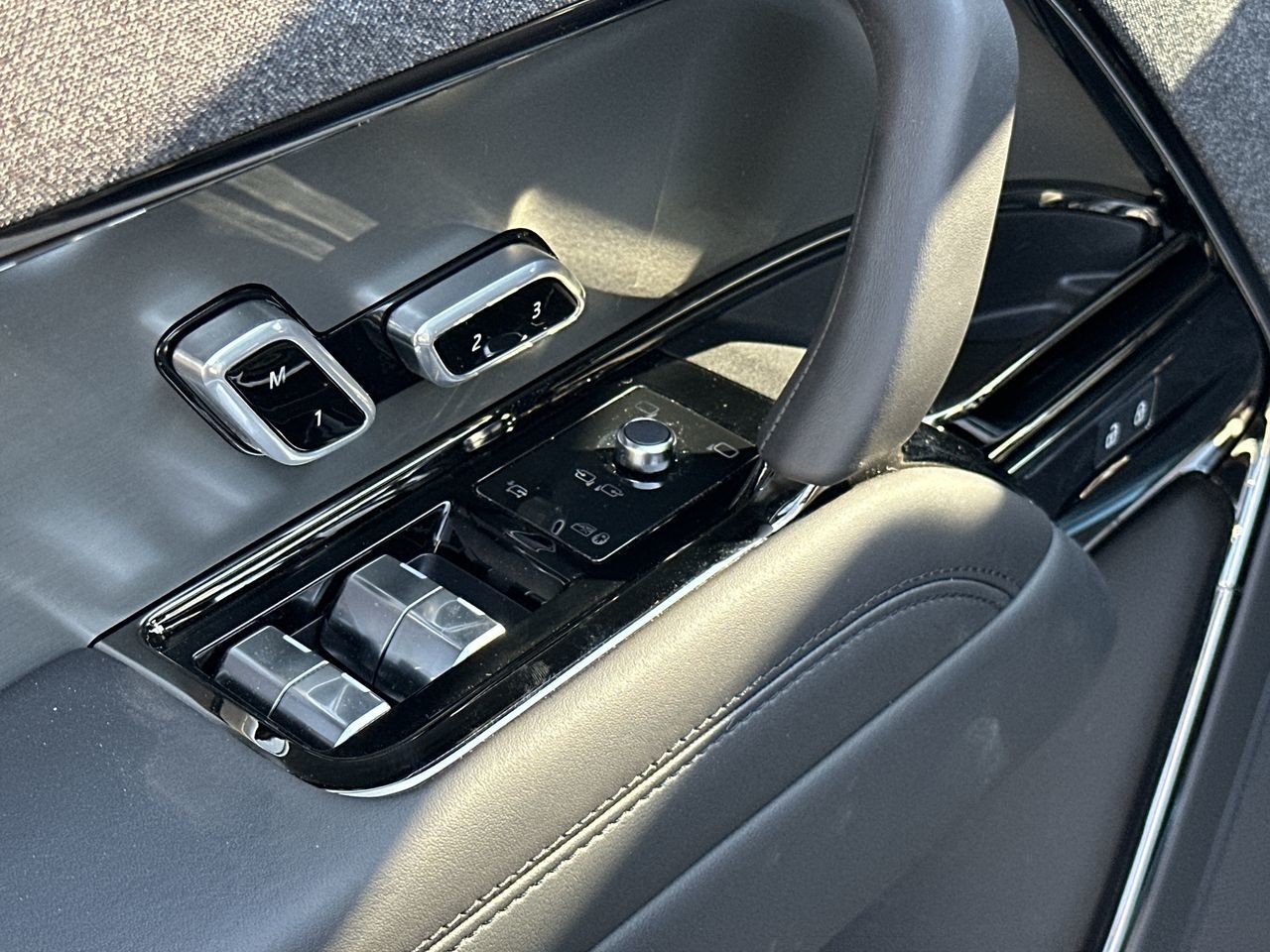 2025 Land Rover RANGE ROVER SPORT Plug-in Hybrid in North Vancouver, British Columbia