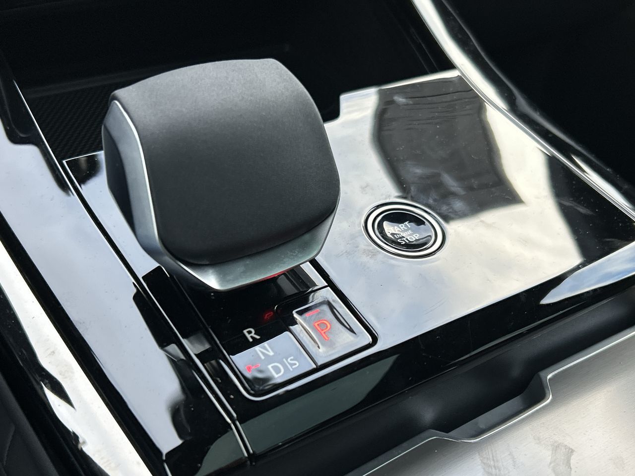 2025  Range Rover Sport Plug-in Hybrid