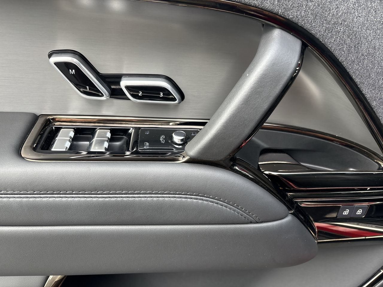 2025  Range Rover Sport