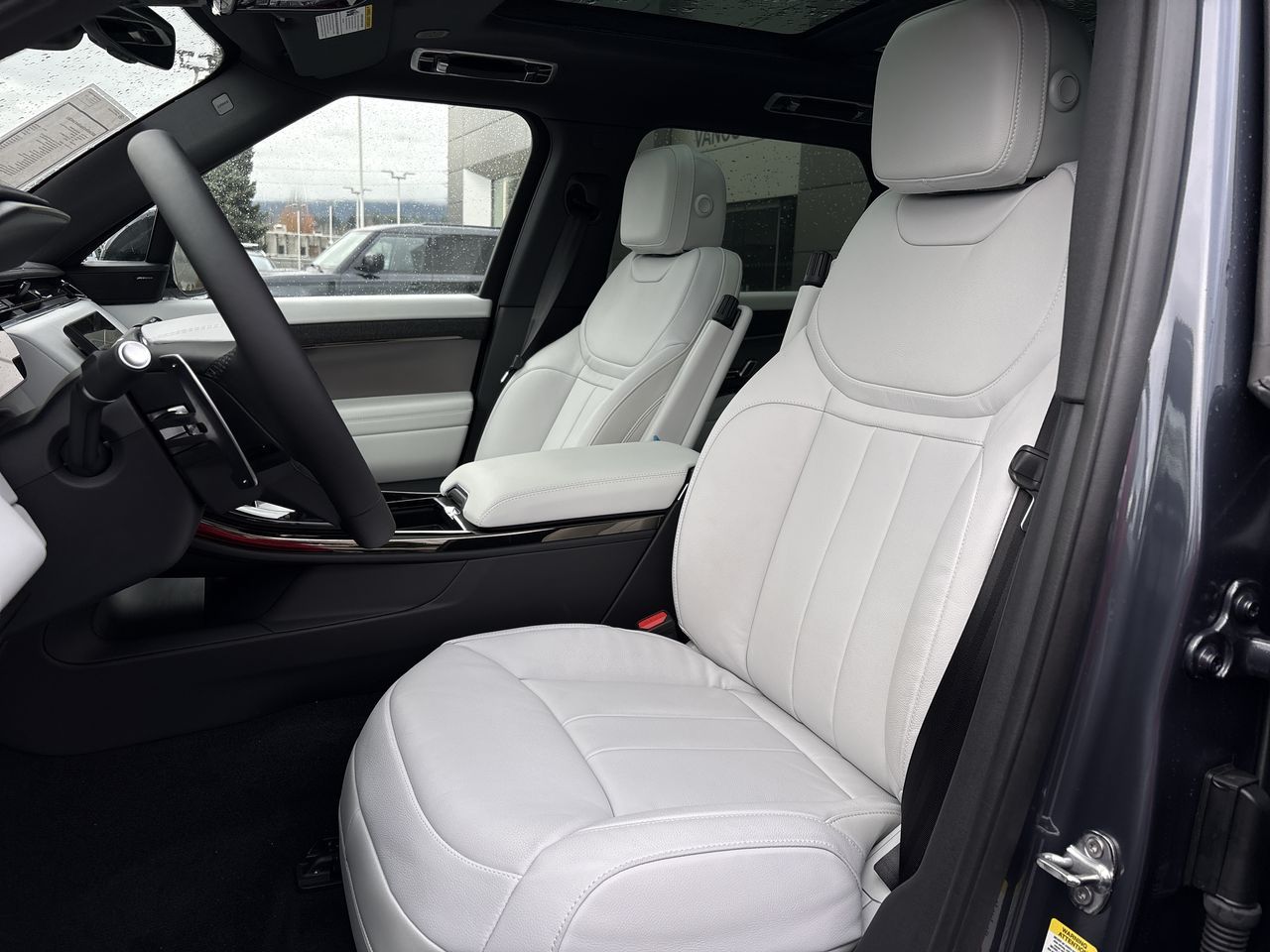2026 Land Rover Range Rover Sport in North Vancouver, British Columbia