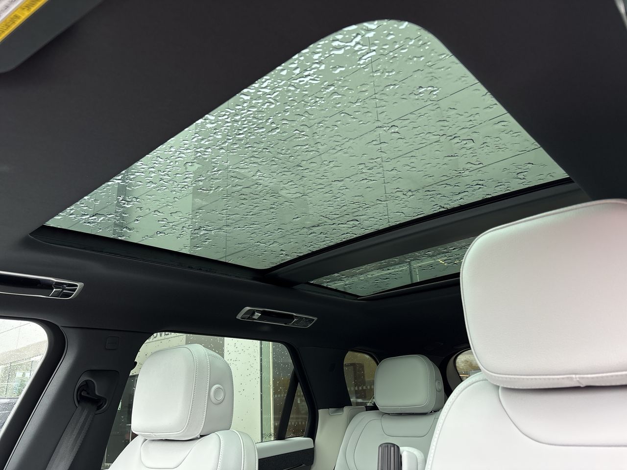 2026 Land Rover Range Rover Sport in North Vancouver, British Columbia