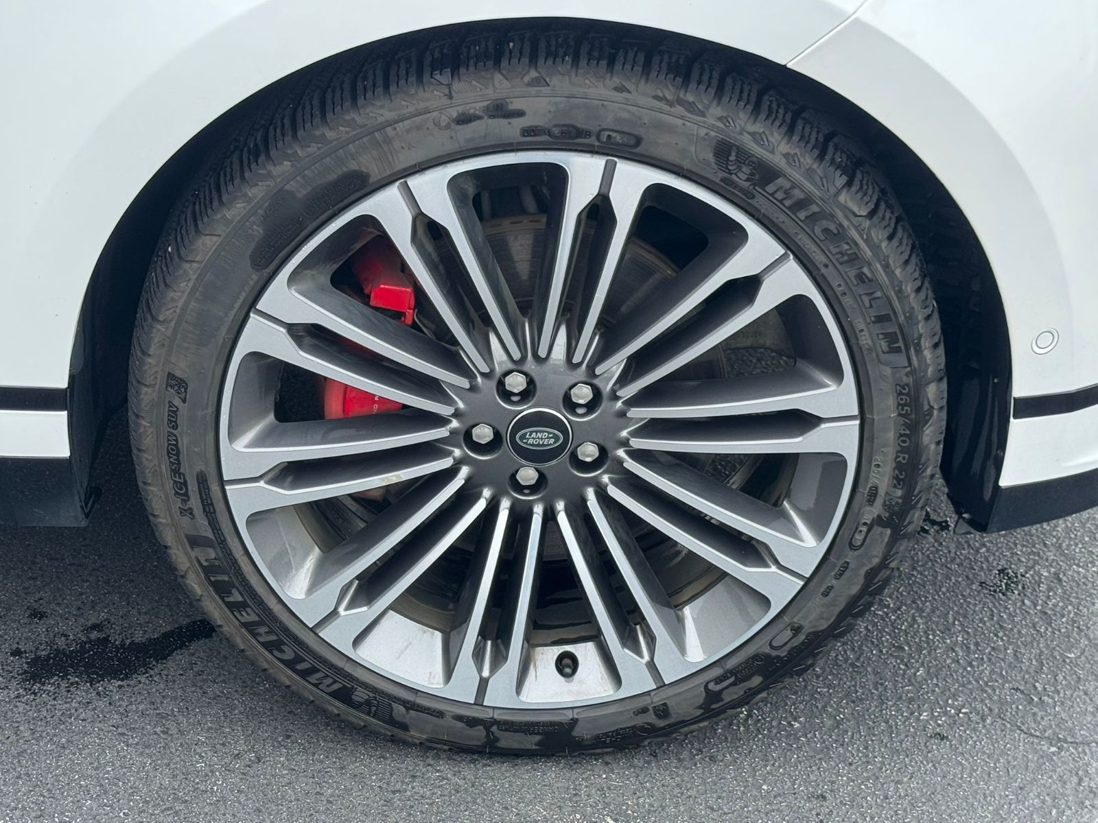 Land Rover Range Rover Velar  2024 à North Vancouver, Colombie-Britannique