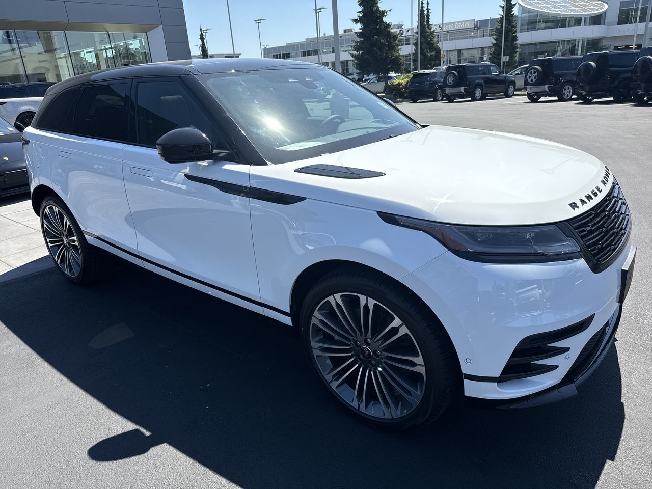 2025 Land Rover Range Rover Velar in North Vancouver, British Columbia