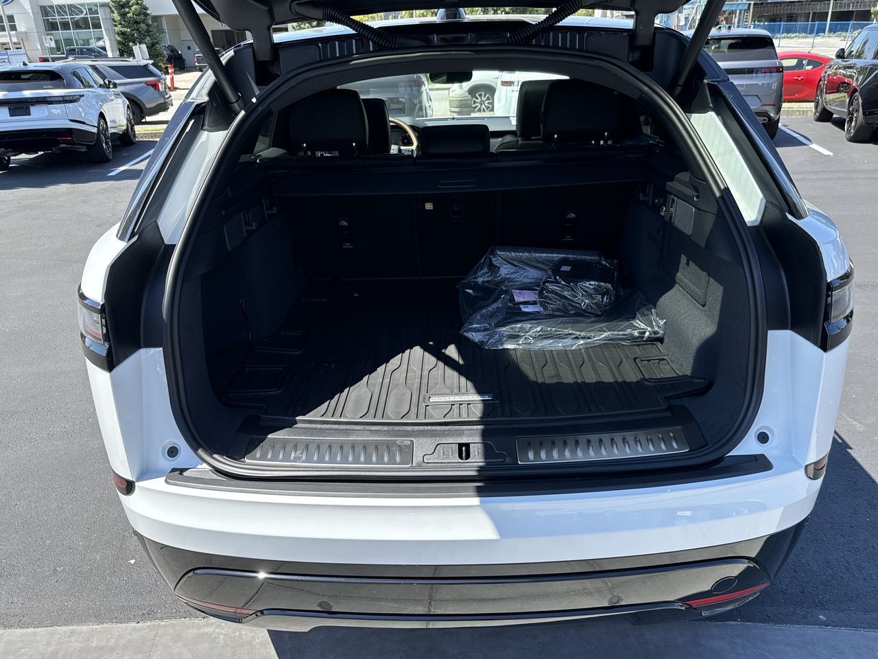 2025 Land Rover Range Rover Velar