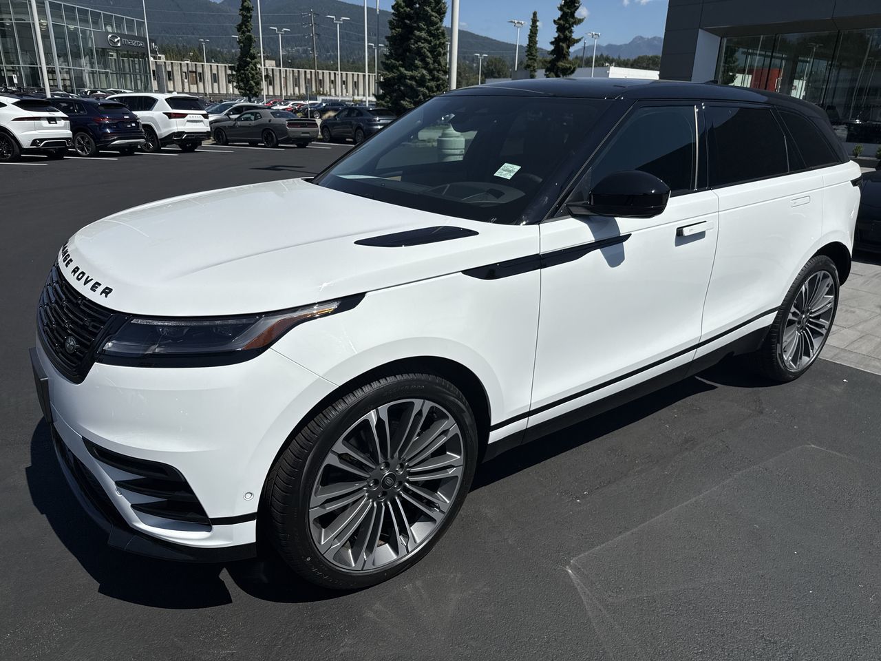 2025 Land Rover Range Rover Velar in North Vancouver, British Columbia