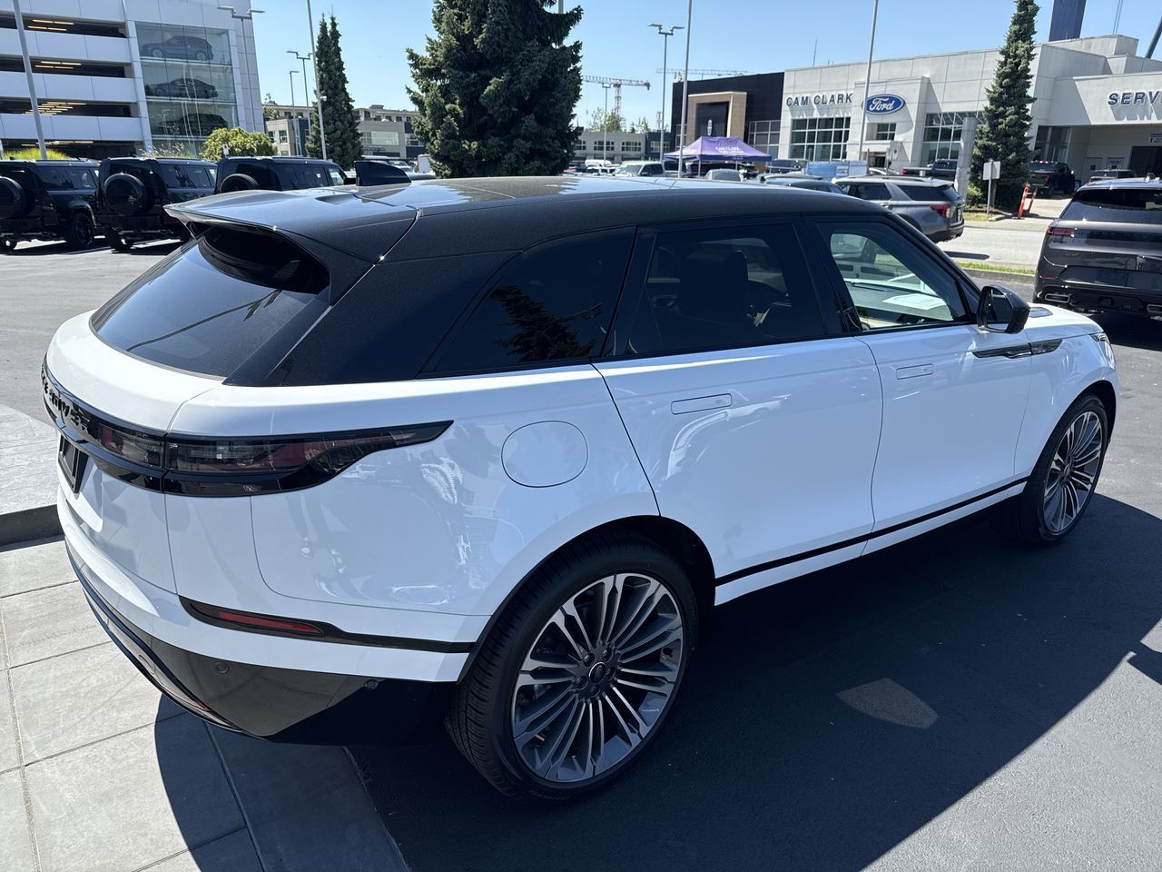 2025 Land Rover Range Rover Velar in North Vancouver, British Columbia