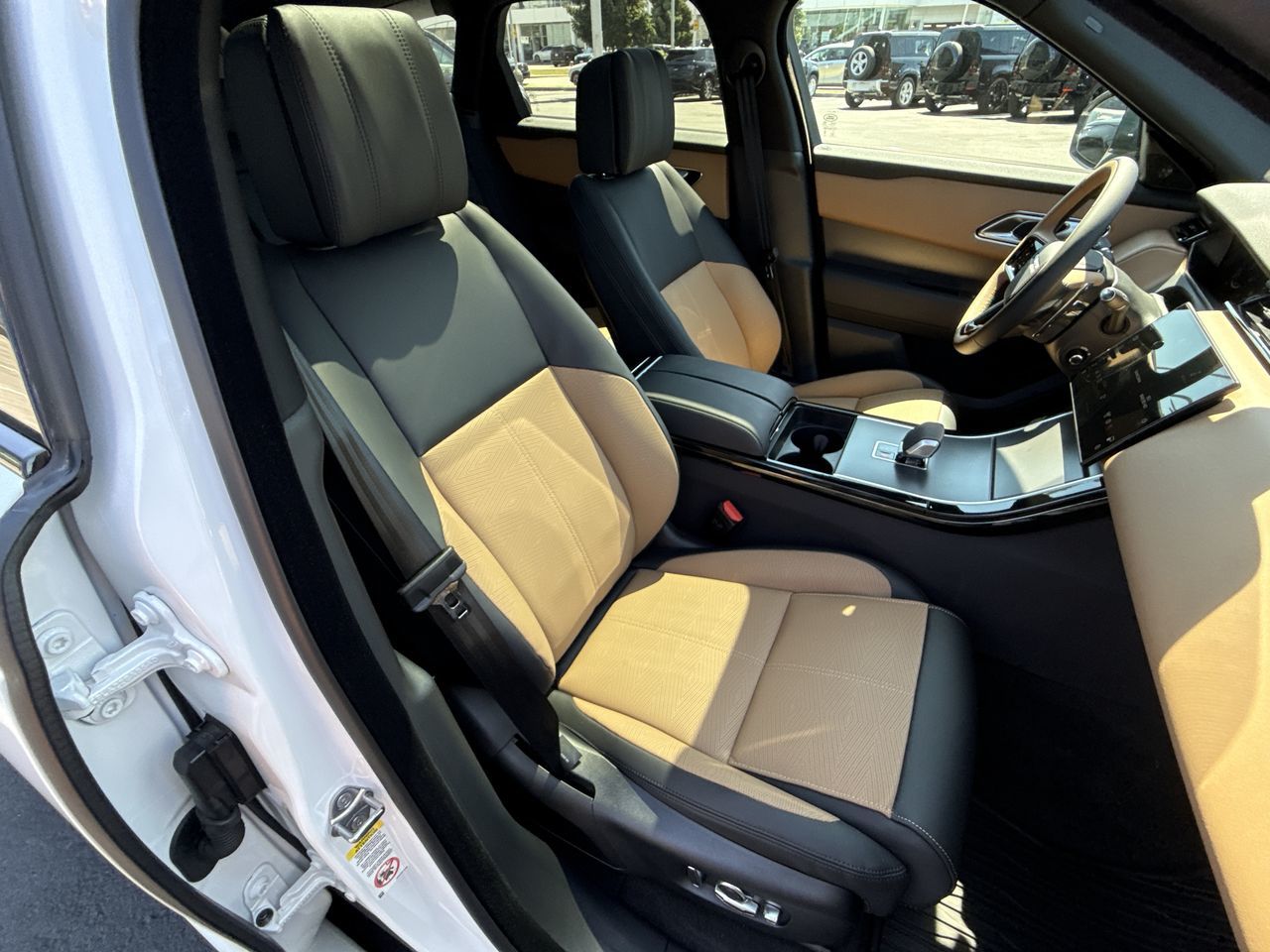 2025 Land Rover Range Rover Velar