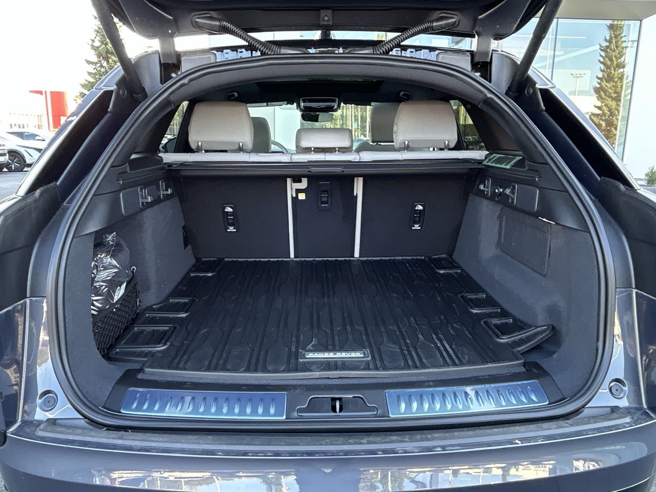 2026  Range Rover Velar