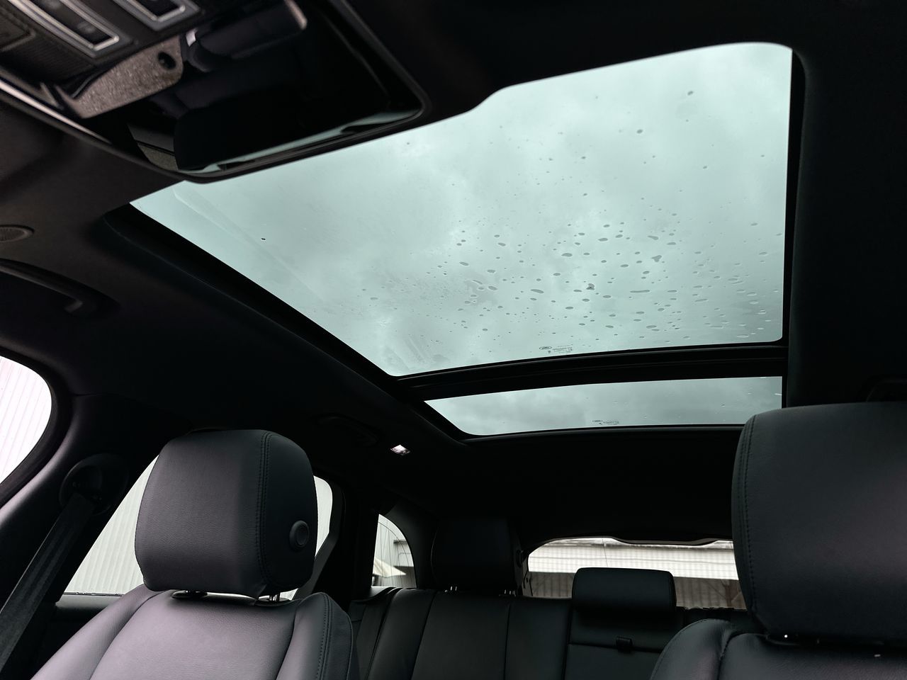 2026  Range Rover Velar