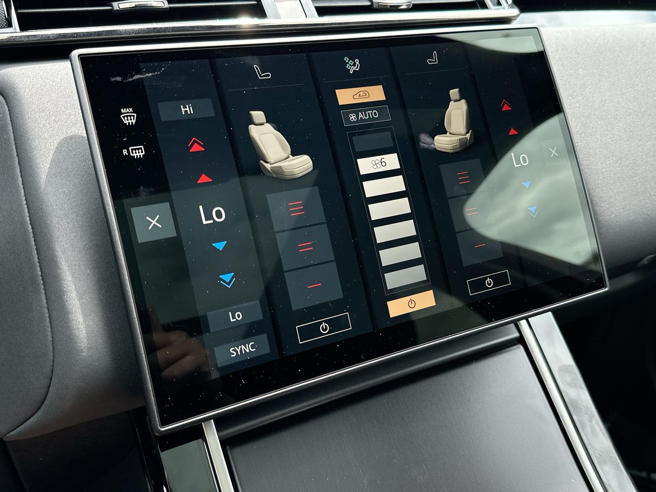 2026  Range Rover Velar