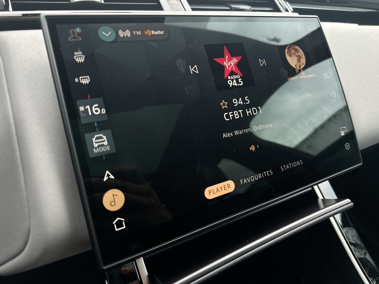 2026 Land Rover Range Rover Velar in North Vancouver, British Columbia