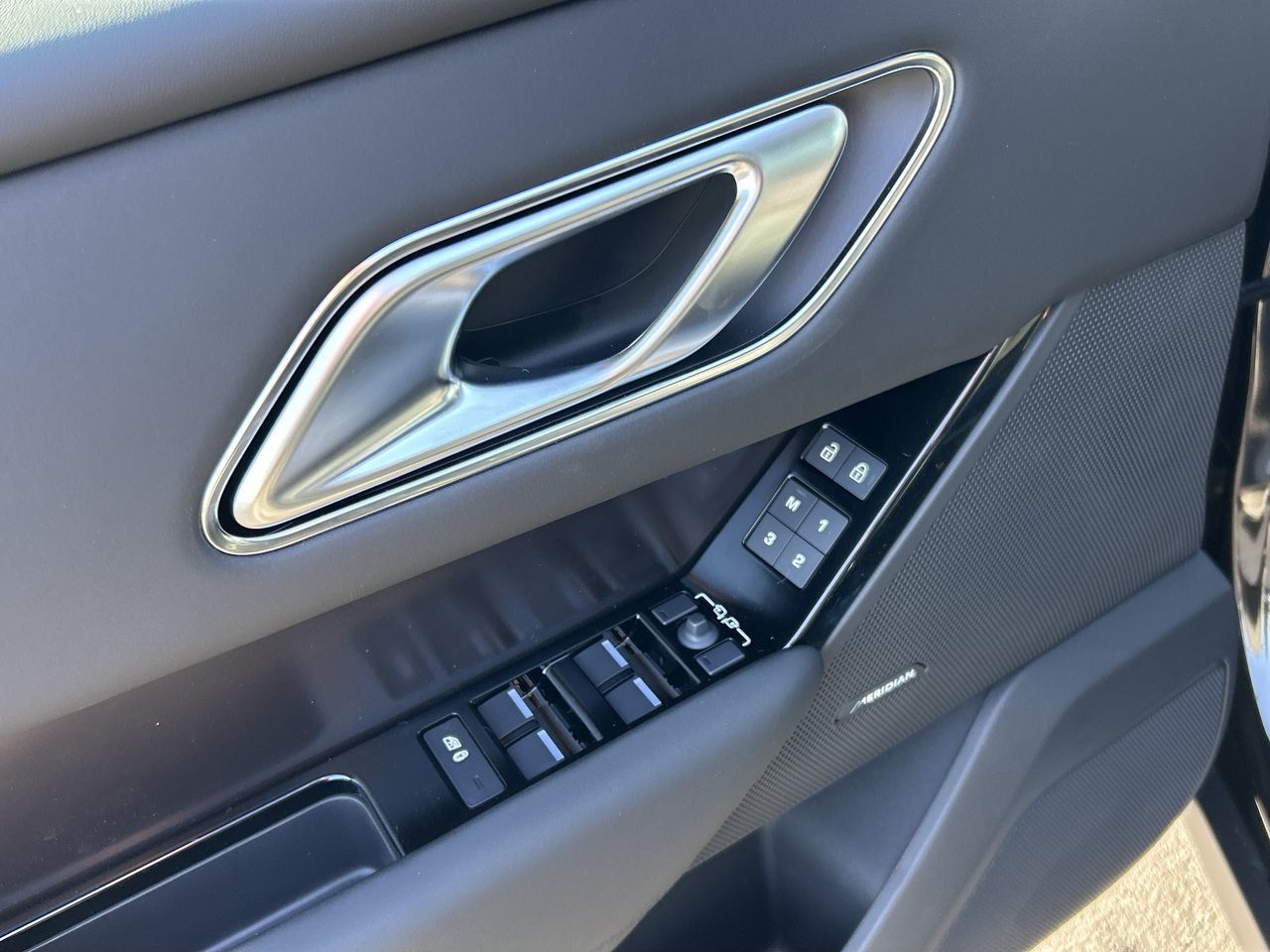 2026  Range Rover Velar