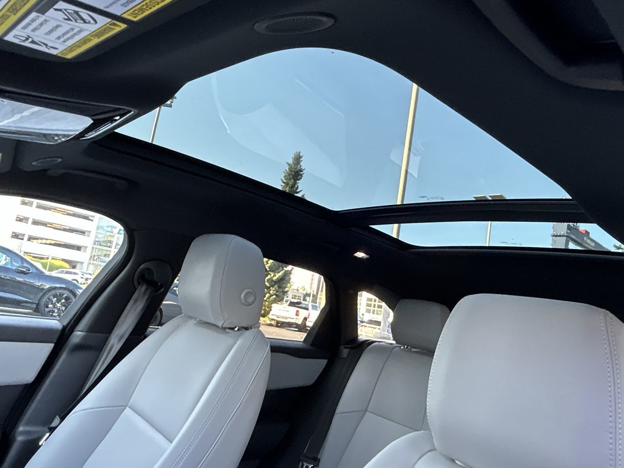 2026  Range Rover Velar