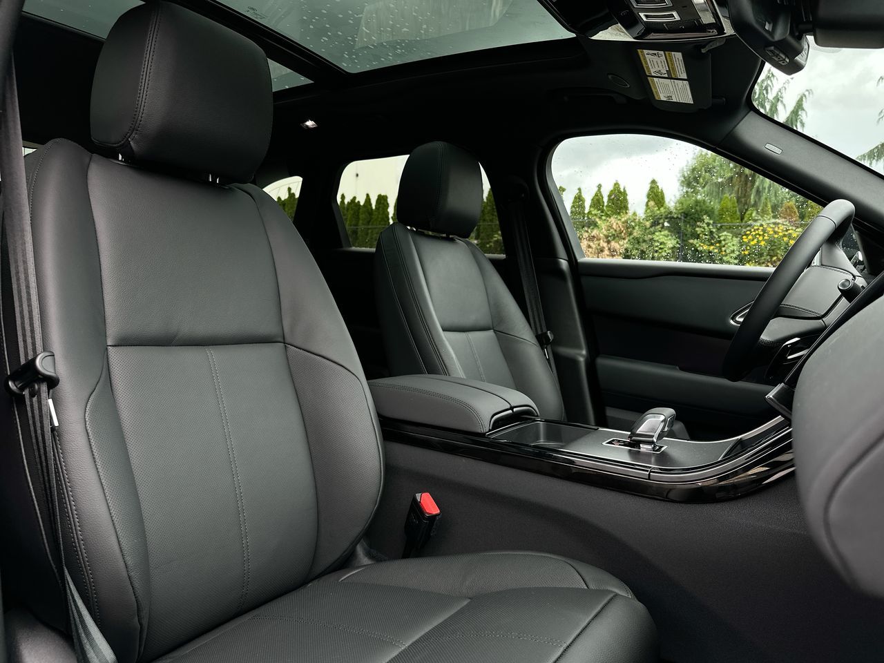 2026  Range Rover Velar