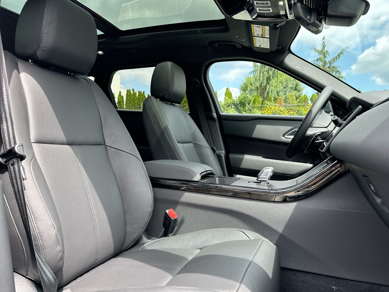 2026  Range Rover Velar