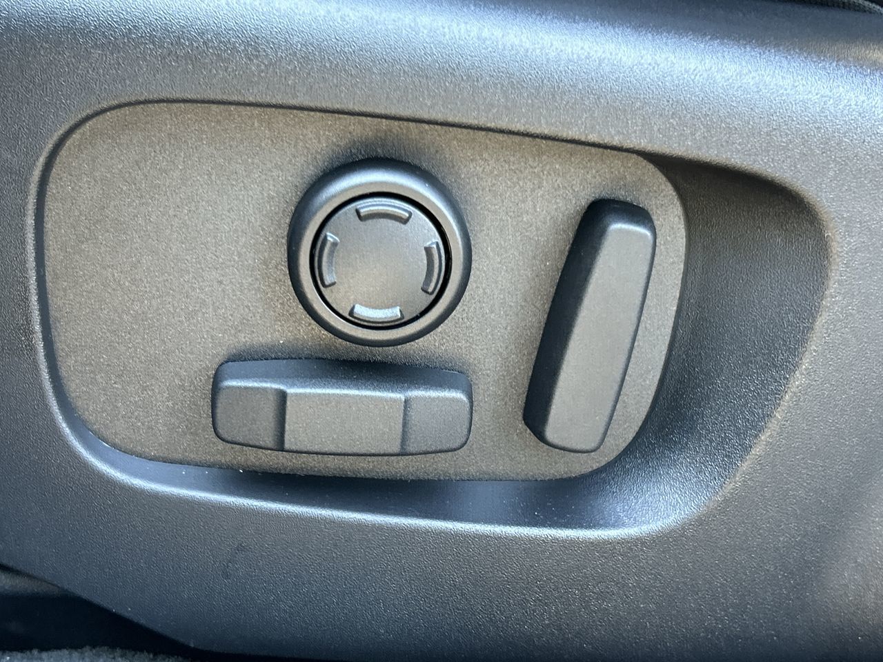 2026  Range Rover Velar