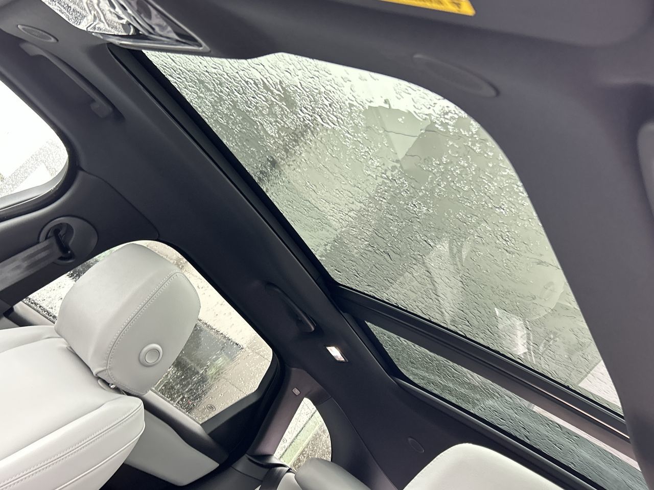 2026  Range Rover Velar