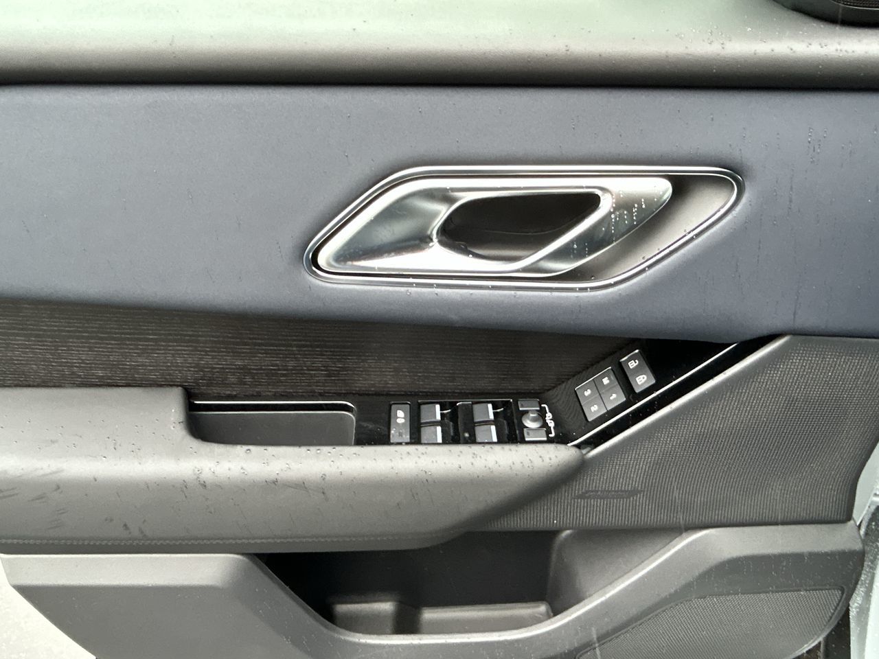 2026  Range Rover Velar