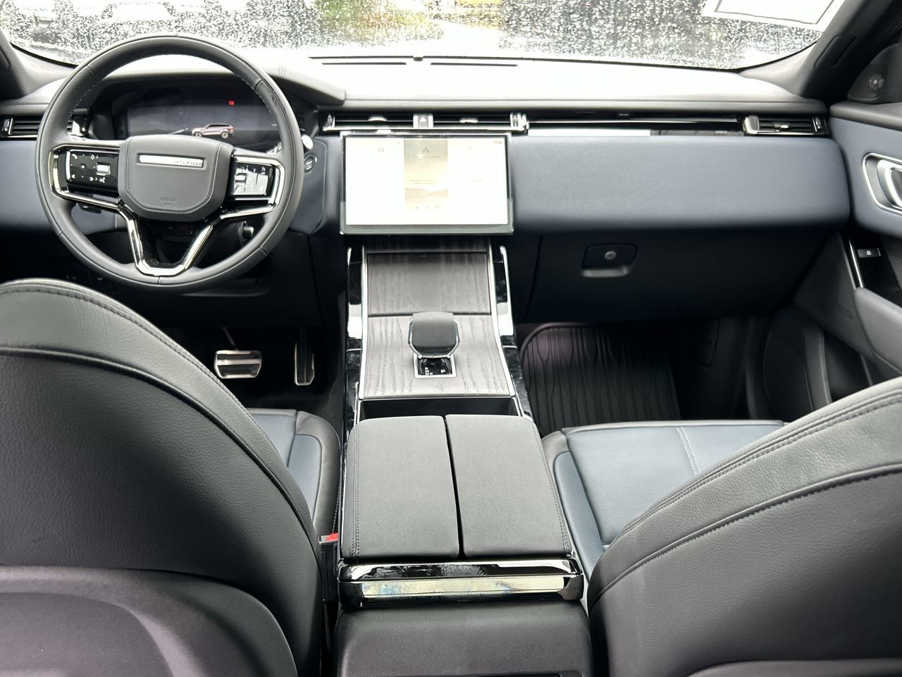 2026  Range Rover Velar