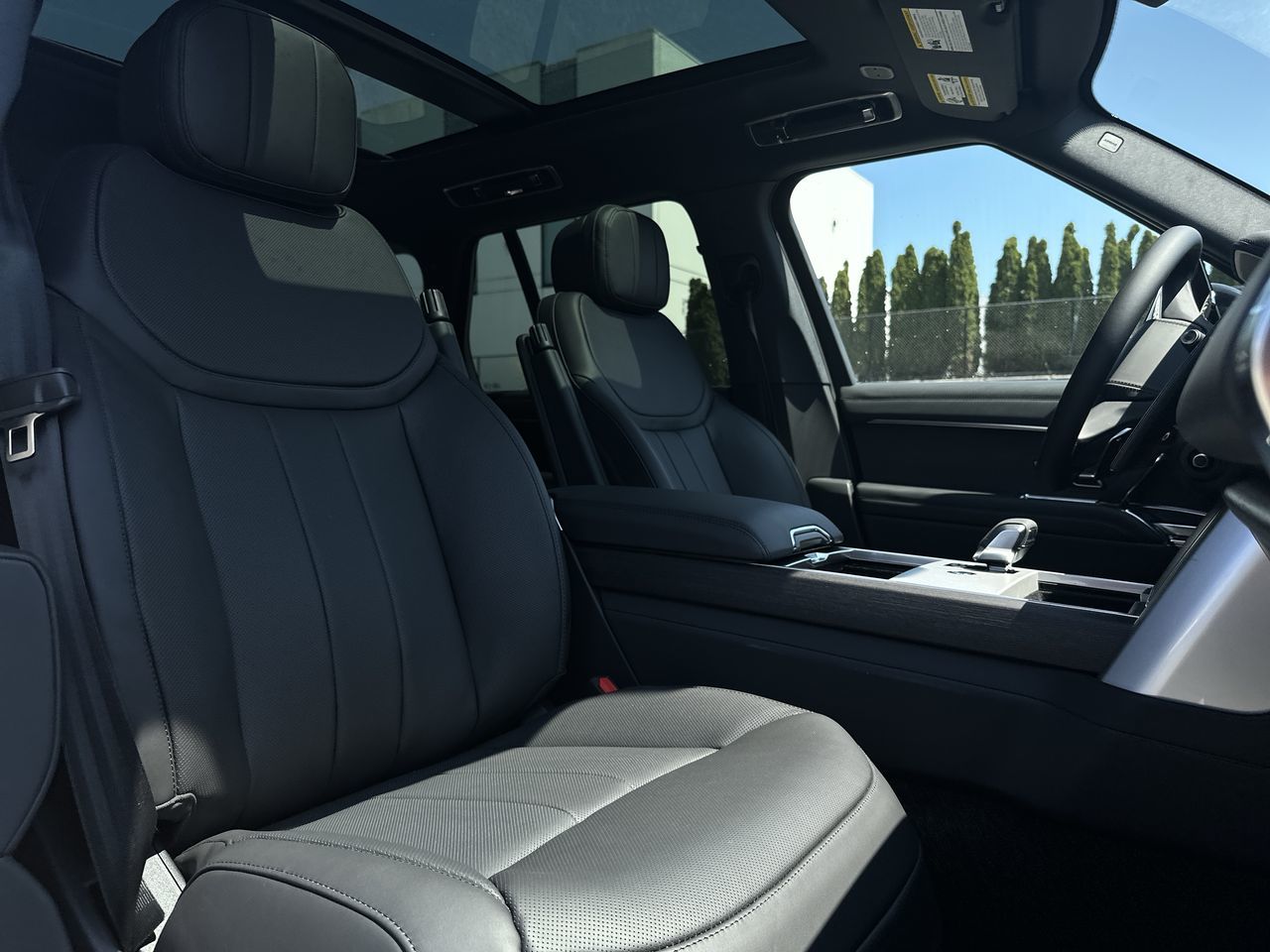 2025 Land Rover RANGE ROVER Mild Hybrid in North Vancouver, British Columbia