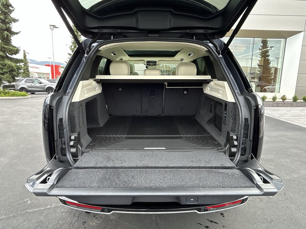 2025 Land Rover Range Rover