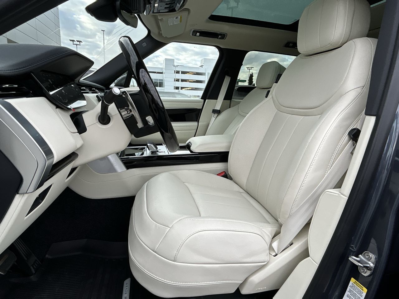 2025 Land Rover Range Rover