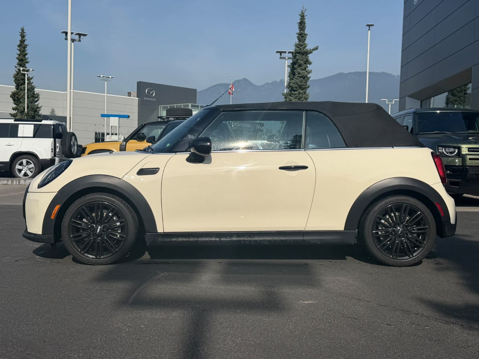 MINI COOPER Convertible  2022 à North Vancouver, Colombie-Britannique