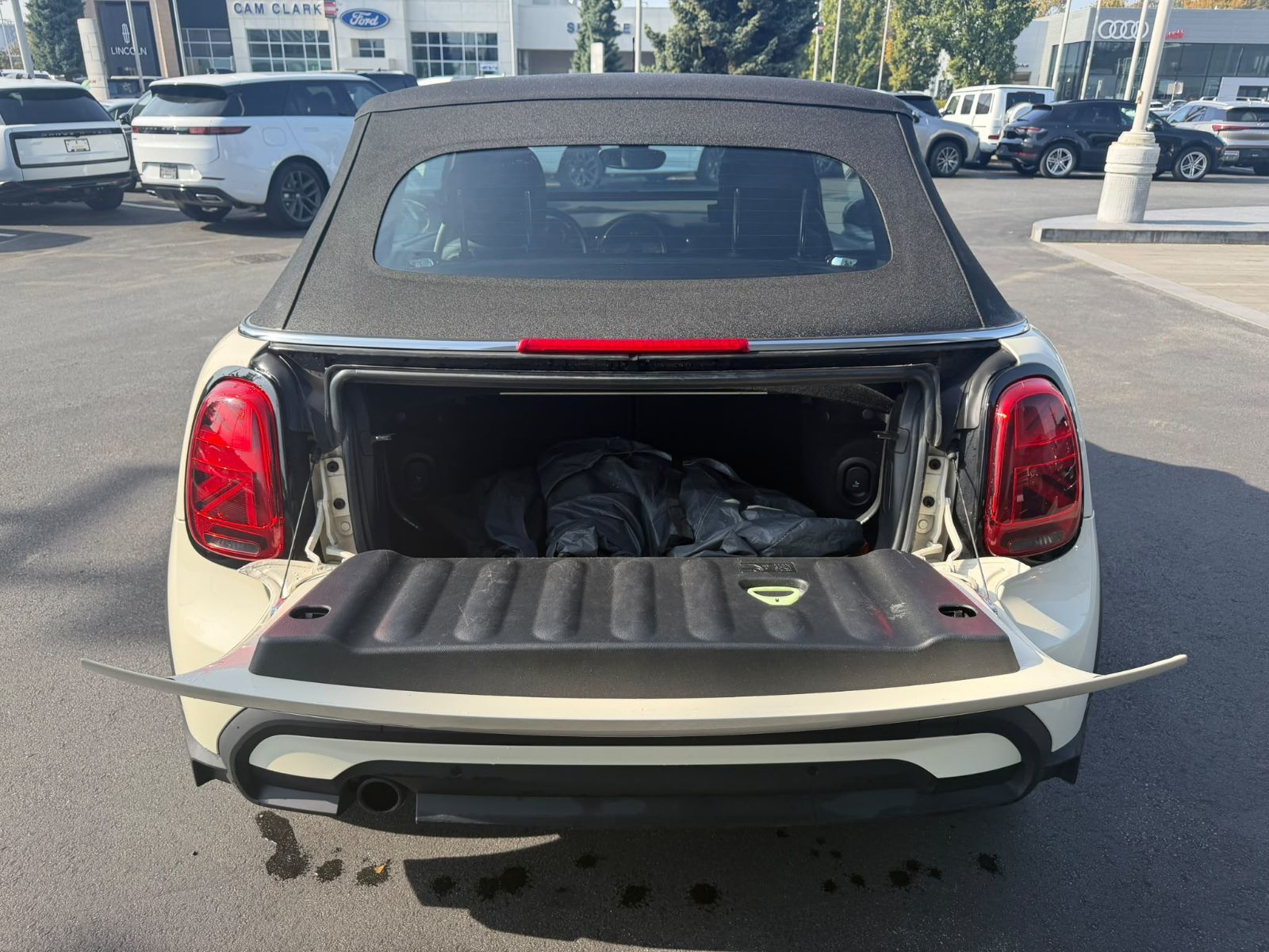 MINI COOPER Convertible  2022 à North Vancouver, Colombie-Britannique
