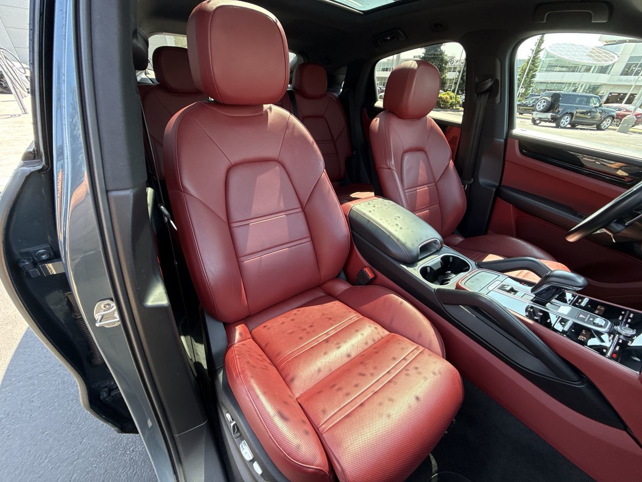 2020 Porsche Cayenne in North Vancouver, British Columbia