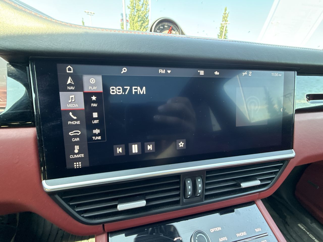 2020 Porsche Cayenne in North Vancouver, British Columbia
