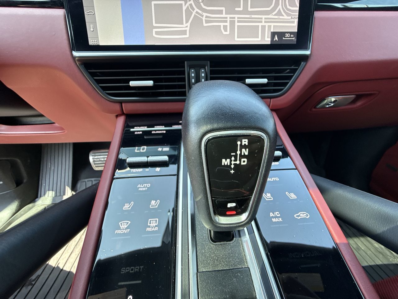 2020 Porsche Cayenne in North Vancouver, British Columbia