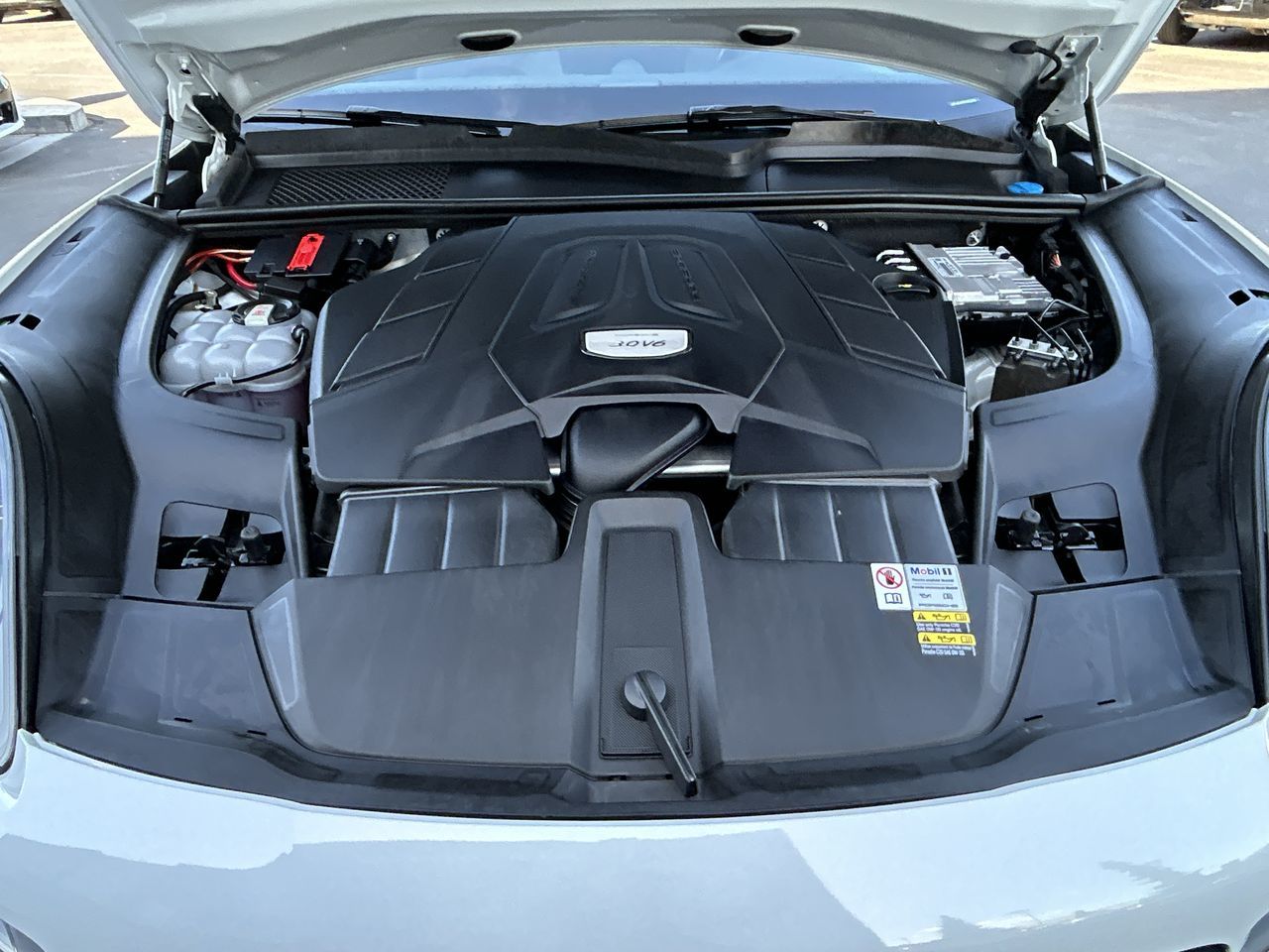 Porsche Cayenne  2023 à North Vancouver, Colombie-Britannique