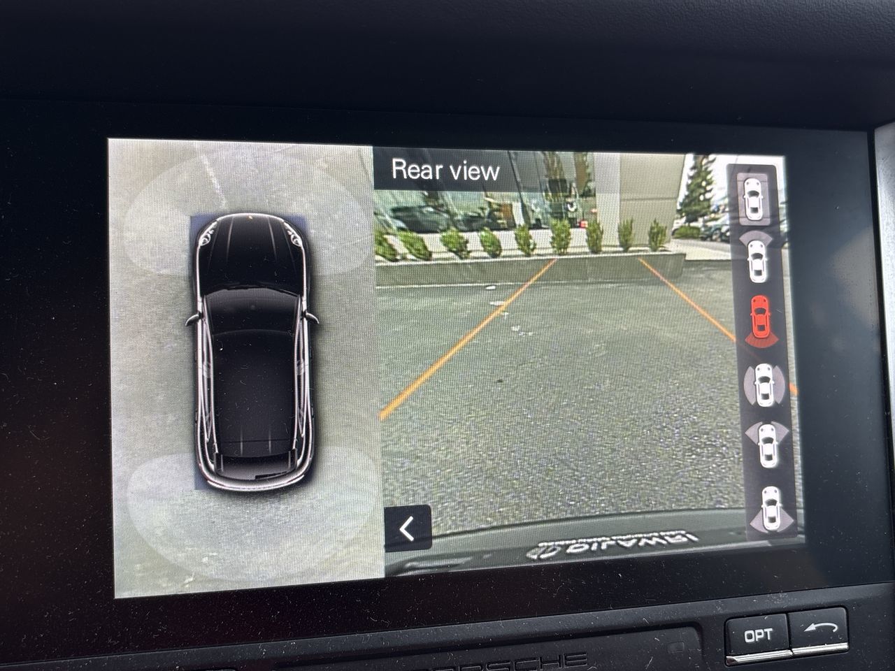 2018  Macan
