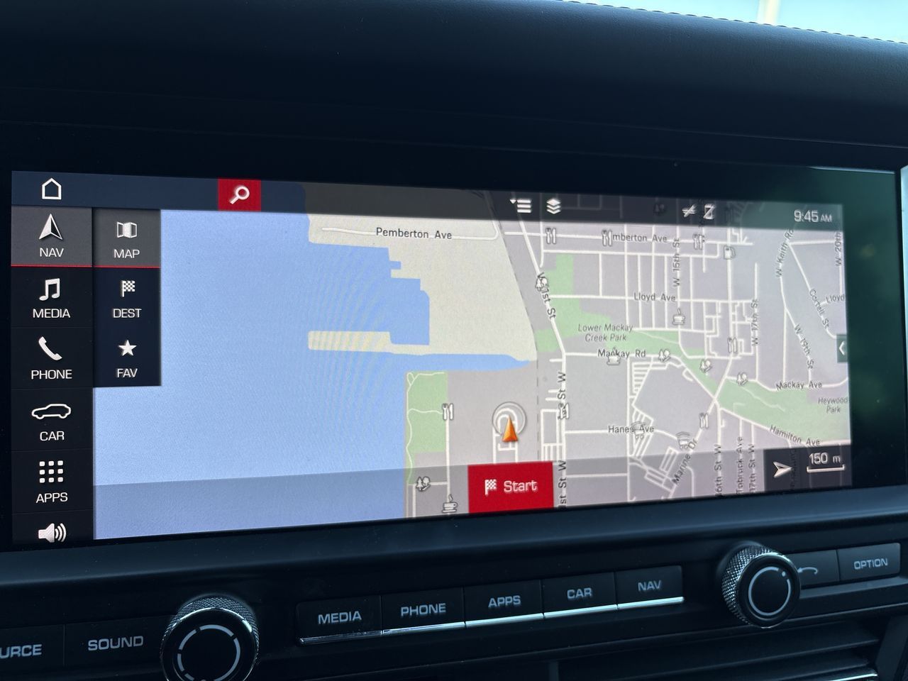 2019  Macan