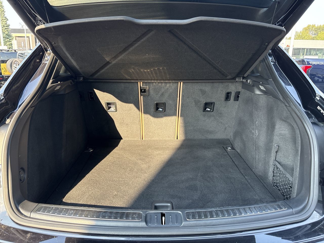 2022 Porsche Macan
