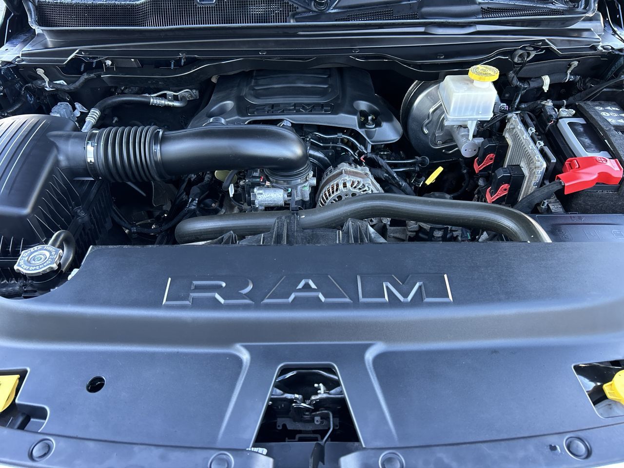 2022 Ram RAM 1500 Crew Cab 4x4 (DT)