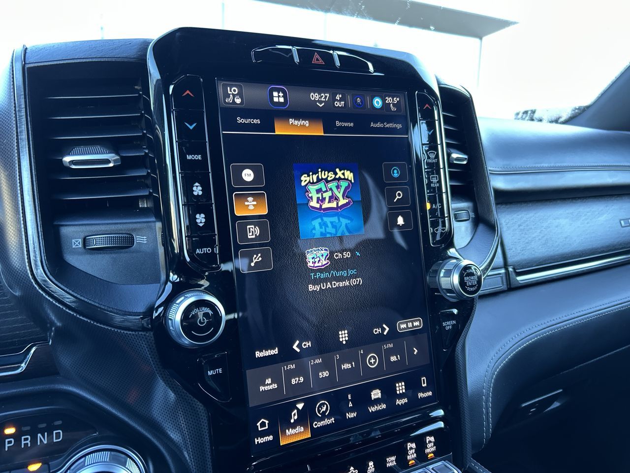 2022 Ram RAM 1500 Crew Cab 4x4 (DT)