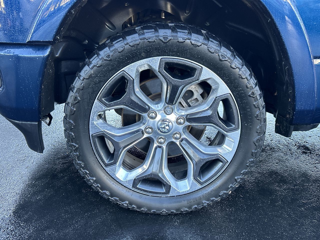 2022 Ram RAM 1500 Crew Cab 4x4 (DT)