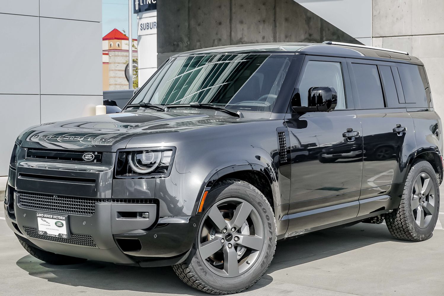 2026 Land Rover Defender 110 X-Dynamic SE