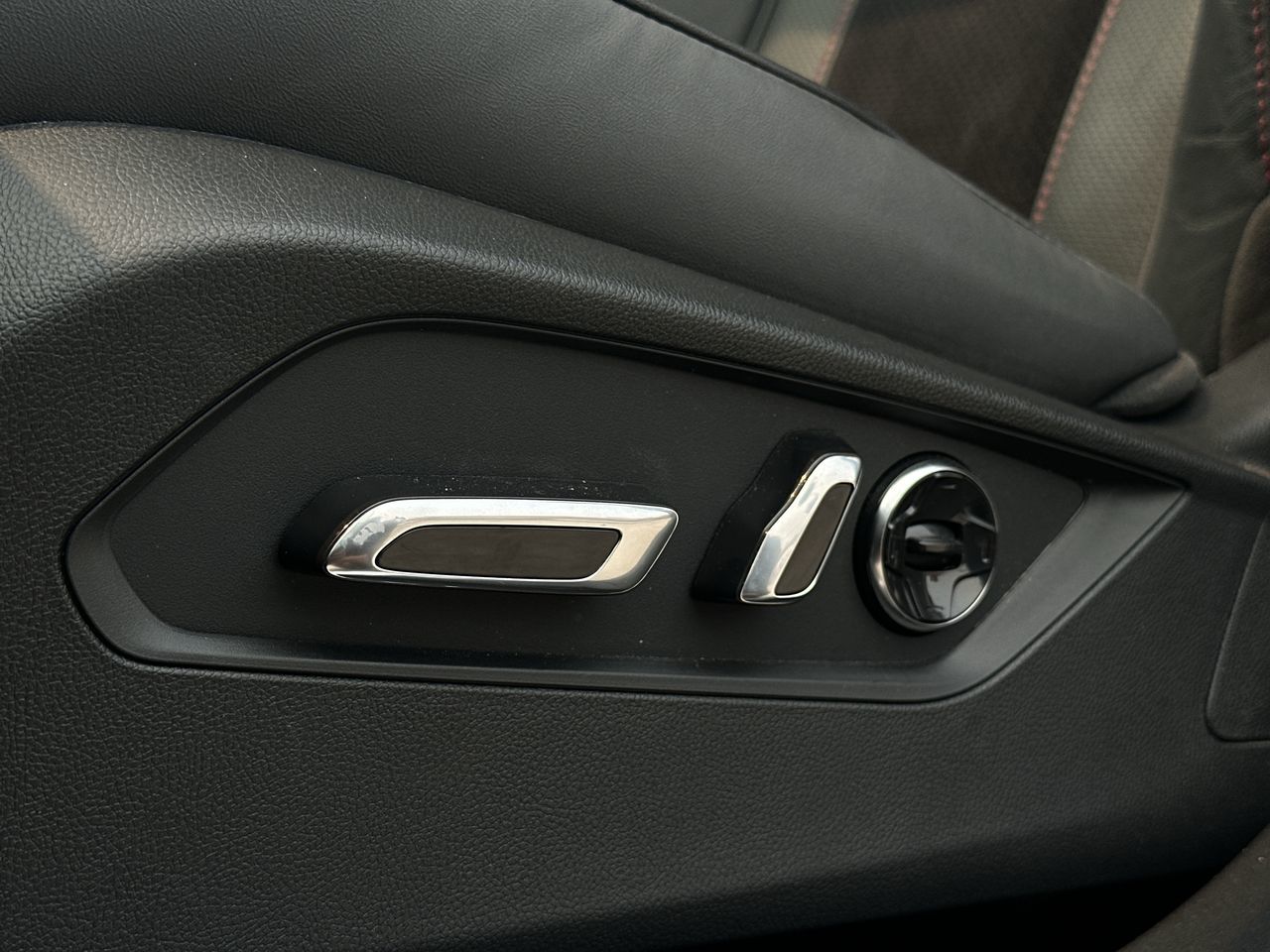 2023 Acura RDX