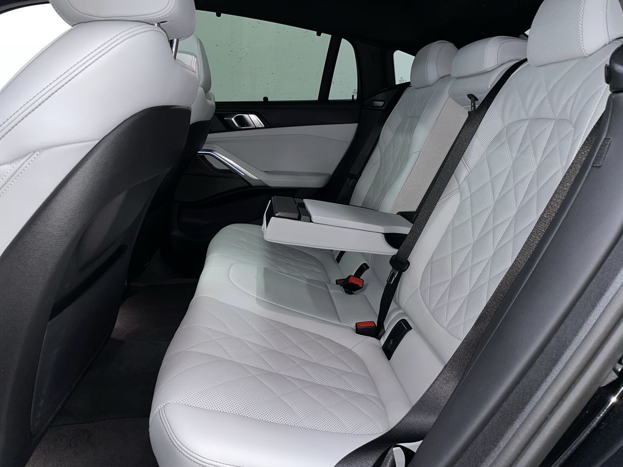 2026 BMW X6
