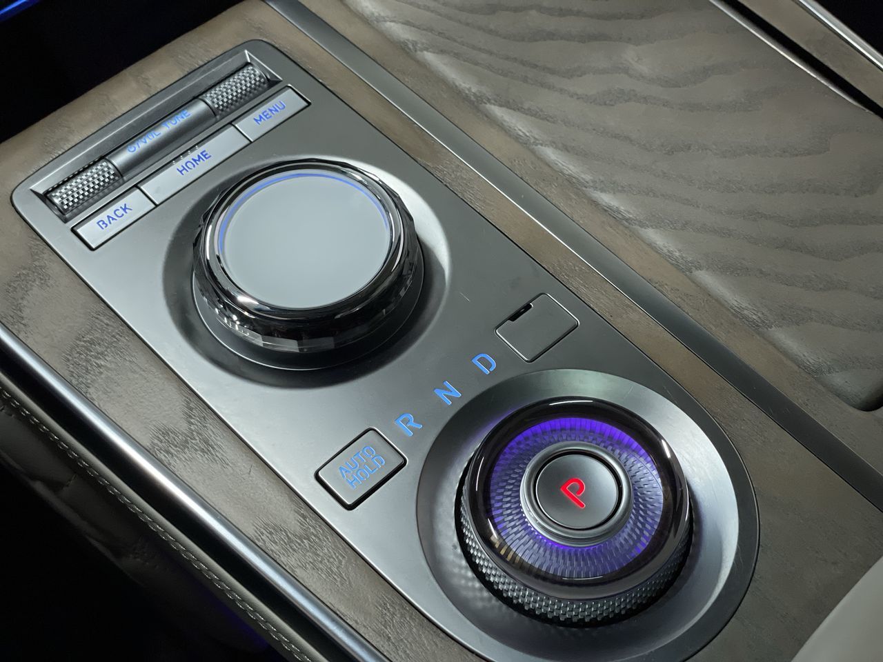 2024 GENESIS GV80