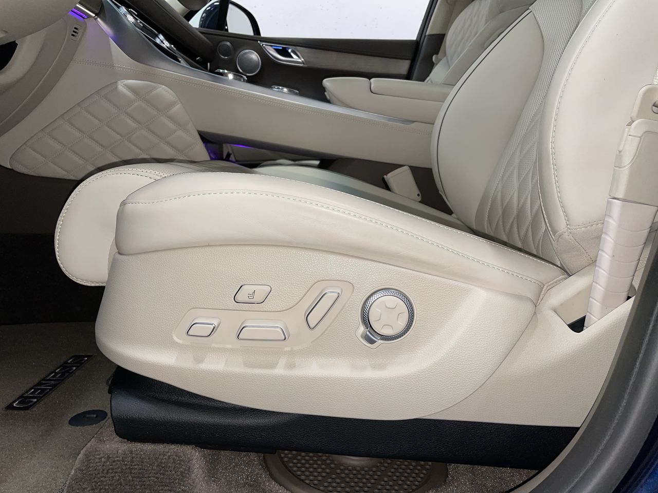 2024 GENESIS GV80