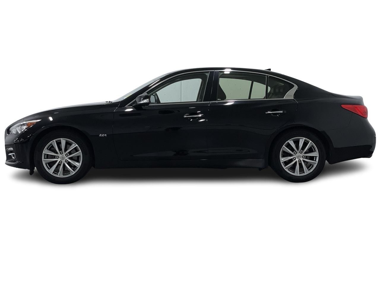 Infiniti Q50  2016 à , Colombie-Britannique