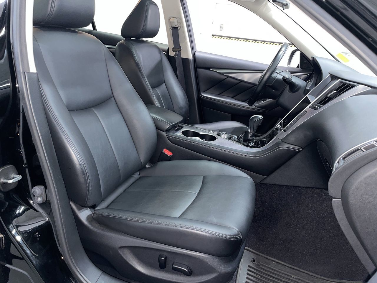 Infiniti Q50  2016 à , Colombie-Britannique