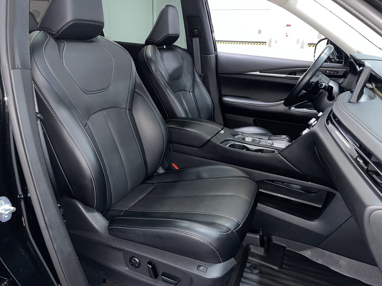2023  QX60