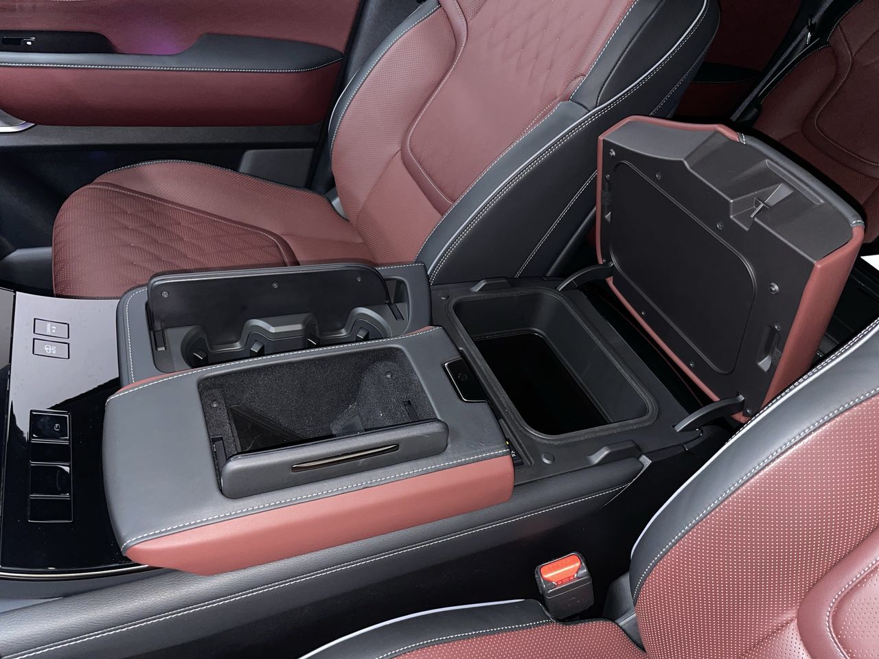2025 Infiniti QX80 in Vancouver, British Columbia
