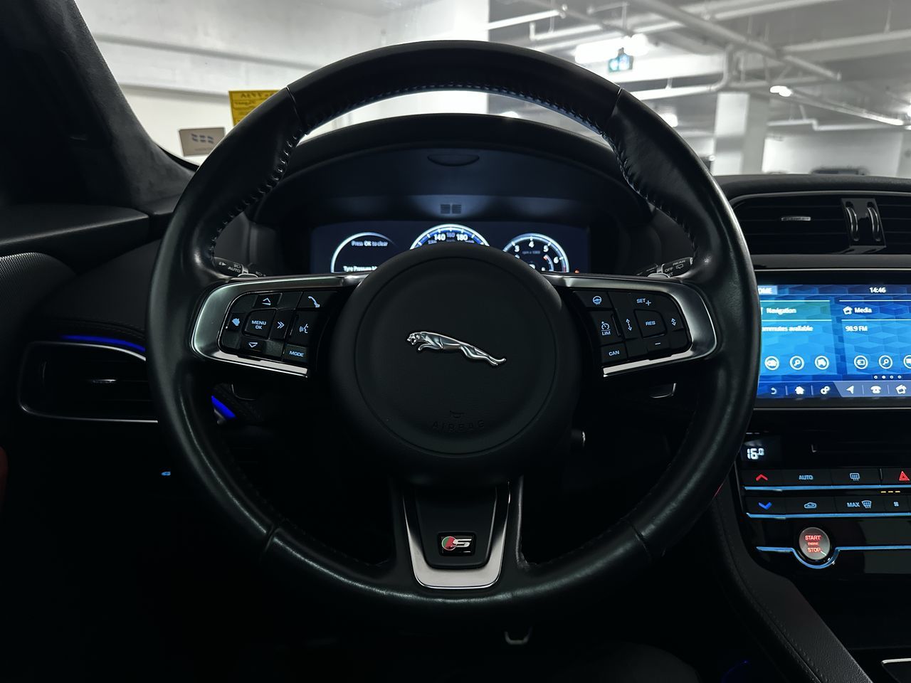 2017  F-PACE