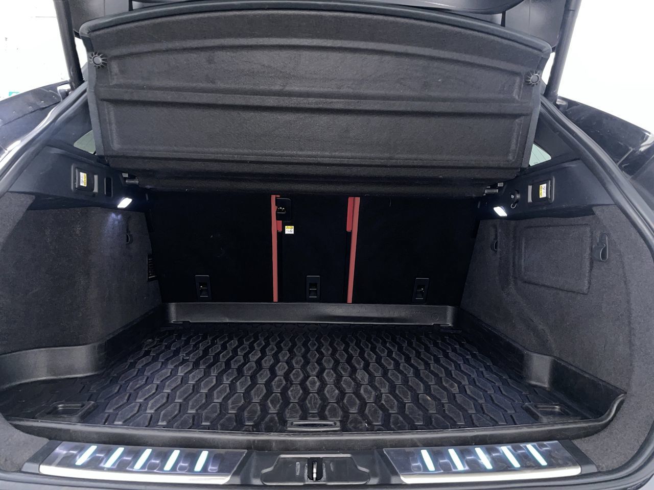 2017  F-PACE