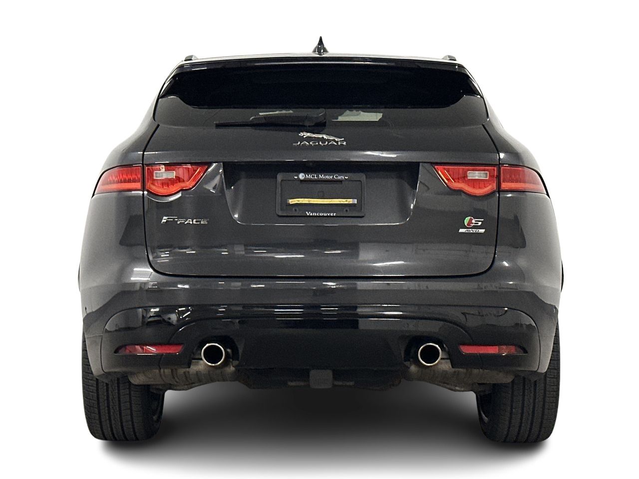 2017  F-PACE